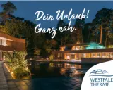 Moderne Therme bei Nacht. Ein **Sauna Gutschein** für Entspannung im Westfalen Therme.